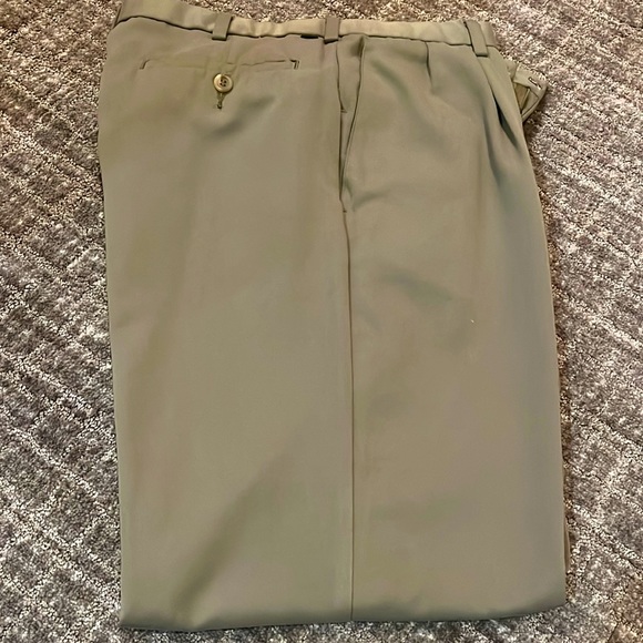 Dockers Golf Mens 30 X 30 Pleated Pants - Picture 1 of 6